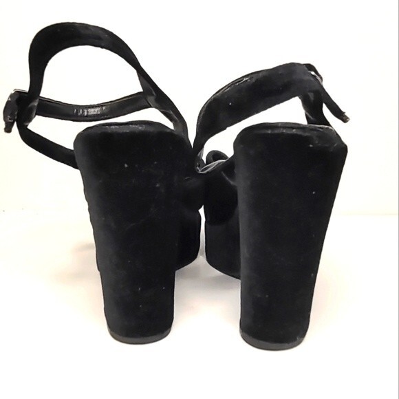 Black velvet platform open toe heels w/cherry applique 7.5 Evening Holidays - Picture 4 of 6